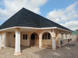 House for sale Ologuneru Eleyele Road Angel Eleyele Ibadan Oyo