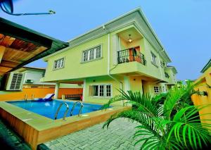 4 bedroom House for shortlet Vgc Ajah Lagos