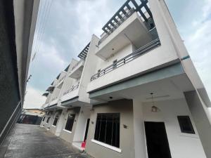4 bedroom Flat / Apartment for rent Gated, Tarred And Secured Olowora Ojodu Lagos