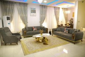 4 bedroom Flat / Apartment for shortlet Magodo GRA Phase 2 Kosofe/Ikosi Lagos