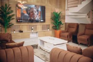 4 bedroom Commercial Property for rent Ikeja GRA Ikeja Lagos