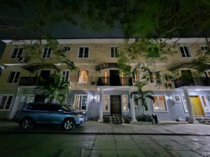 4 bedroom Commercial Property for shortlet Ikeja GRA Ikeja Lagos
