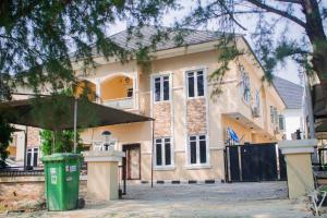 4 bedroom House for sale Megamound Estate Ikota Lekki Lagos