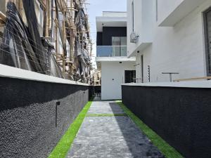 4 bedroom House for rent Chevron Lekki Lagos