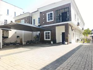 4 bedroom House for sale Chief Bamidele Eletu Away, Osapa London Osapa london Lekki Lagos