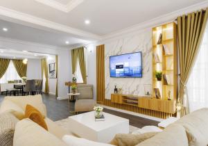 4 bedroom Flat / Apartment for shortlet Ikeja Lagos