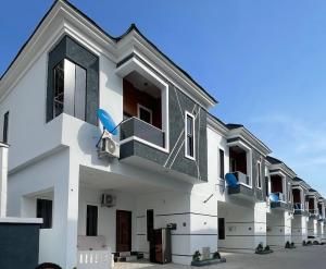 4 bedroom House for rent Mobile Road Ilaje Ajah Lagos