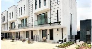 4 bedroom House for sale New Road Ilasan Lekki Lagos