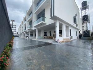 4 bedroom House for sale Ikate Lekki Lagos