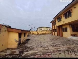 4 bedroom Commercial Property for sale Bodija Ibadan Oyo
