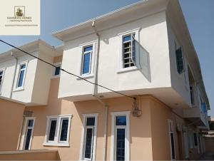 8 bedroom House for sale Alakia, By Optimed Pharmacy Alakia Ibadan Oyo
