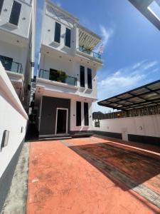 5 bedroom House for sale Nicon Town Lekki Lagos