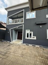 4 bedroom House for rent (olaleye New Town Est) Iponri Surulere Lagos