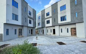 4 bedroom House for sale Adeniran Ogunsanya Surulere Lagos