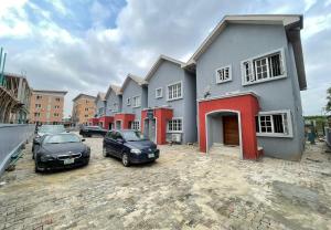 4 bedroom House for sale Millenuim/UPS Gbagada Lagos