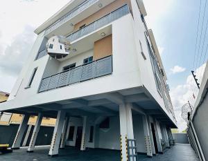 4 bedroom House for sale Obanikoro Shomolu Lagos