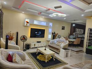4 bedroom House for rent Okupe Est, Maryland Lagos