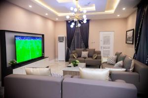 4 bedroom Flat / Apartment for shortlet Ikeja GRA Ikeja Lagos