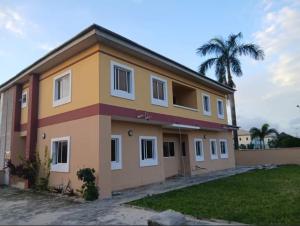 4 bedroom House for sale Sapphire Estate Along Lekki Expressway Lekki Lagos