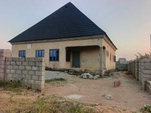 4 bedroom House for sale Lugbe Back Of Amac Market. Abuja Nigeria. Lugbe Abuja