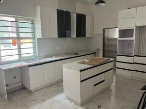 4 bedroom Flat / Apartment for rent Osapa london Lekki Lagos