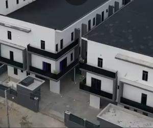 4 bedroom House for sale Ologolo Lekki Lagos