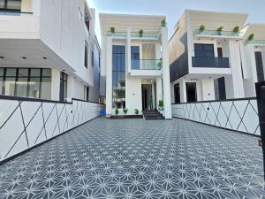 5 bedroom House for sale Chevron Lekki Lagos