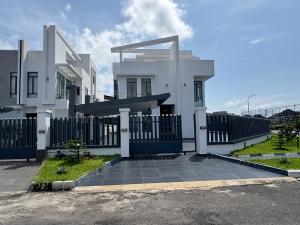 5 bedroom House for sale Pinnock Beach Estate Osapa london Lekki Lagos