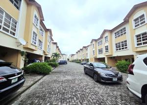 5 bedroom House for rent Chevron Lekki Lagos