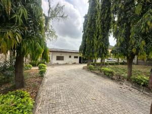 5 bedroom House for sale Tunji Bello Street, Ikolaba Estate, Ikolaba Ibadan Oyo