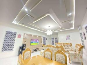 5 bedroom House for rent Chevron Lekki Lagos