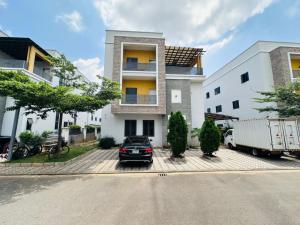 5 bedroom House for rent Wuye Abuja