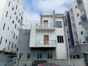 5 bedroom House for sale Pinewood Estate, Off Freedom Way Lekki Phase 1 Lekki Lagos