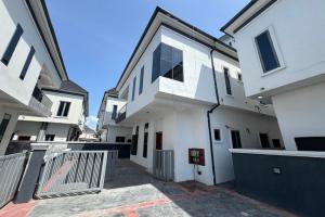 5 bedroom House for sale Jadeville Estate Chevron Alternative Route Lekki Lagos