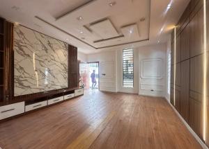 5 bedroom House for rent Ikota Lekki Lagos