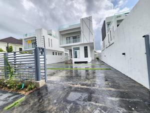 5 bedroom House for sale Pinnock Beach Estate Lekki Lagos