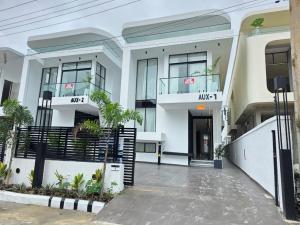 5 bedroom House for sale Chevron Toll Gate Lekki Lagos