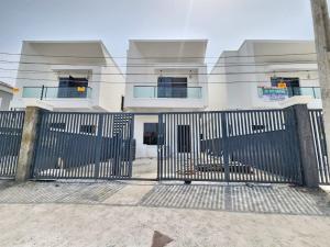 5 bedroom House for rent Ikota Lekki Lagos
