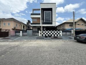 5 bedroom House for sale In A Serene & Secure Estate, Chevron Lekki Lagos