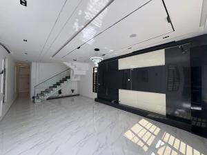 5 bedroom House for sale Hampton Lake Estate , Chevron Lekki Chevron Lekki Lagos
