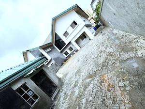 5 bedroom Commercial Property for rent Lekki Phase 1 Lekki Lagos