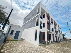 5 bedroom House for sale Beach Resort Estate Osapa london Lekki Lagos