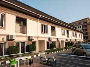5 bedroom House for rent ONIRU Victoria Island Lagos