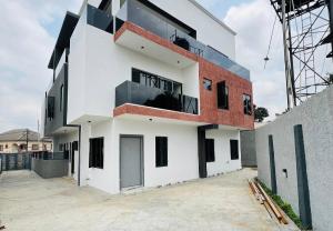 5 bedroom House for sale Okupe Est, Maryland Lagos