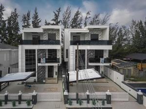 5 bedroom House for sale Megamond Ikota Lekki Lagos