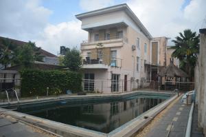 6 bedroom House for sale Almond Street, Forest Hill Estate, Jericho Gra Ibadan North - West Oyo