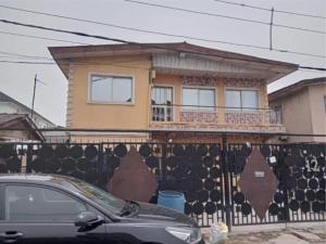 6 bedroom House for sale Off Ogunlana Drive Ogunlana Surulere Lagos