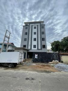 3 bedroom Flat / Apartment for rent Off Onike Yaba Road Alagomeji Yaba Lagos