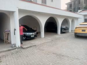 8 bedroom House for rent Wuse 2 On Major Street Off Ademola Adetokunbo Wuse 2 Abuja