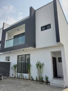 4 bedroom House for rent Ajah Lagos